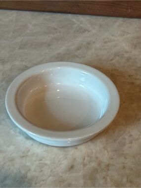 Pampered chef dipping sauce bowl 4”